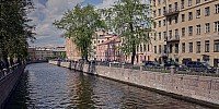 Petrohrad (rusky Санкт-Петербург česky Sankt-Petěrburg, rusky hovorově zkracováno na Питер (Pitěr)) [ Jeden z mnoha vodních kanálů v Petrohradu, pouze nevím který:) Už to vím :)
 Nábřeží kanálu Gribojedova (Emb. Kanala Griboyedova, наб. канала Грибоедова). ]